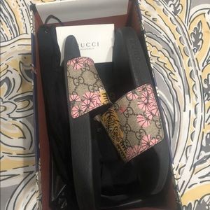 Gucci Tiger Slides